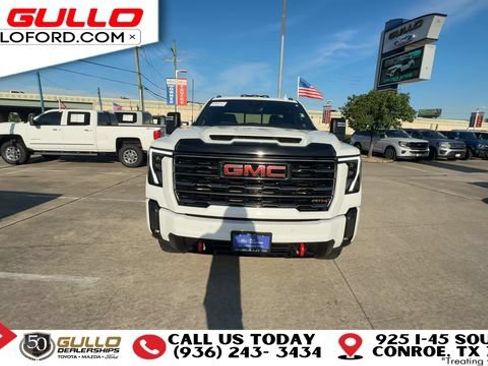 Used 2024 GMC Sierra 2500 AT4 w/ AT4 Premium Plus Package AWD/4WD image 3