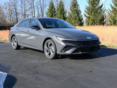 Used 2025 Hyundai Elantra Sport