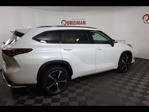 Used 2022 Toyota Highlander XSE AWD/4WD image 30