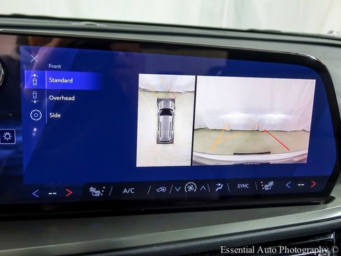 New 2026 Chevrolet Traverse LT w/ Driver Confidence Package image 17