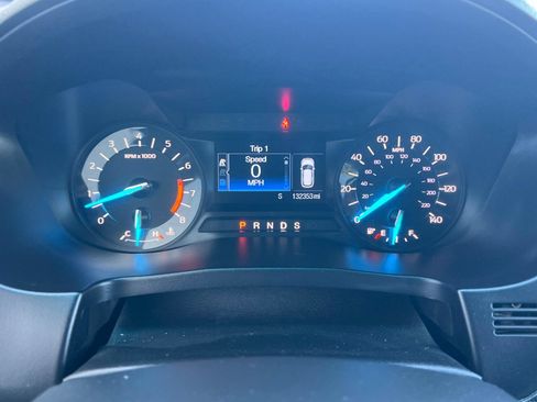 Used 2016 Ford Explorer XLT AWD/4WD image 22