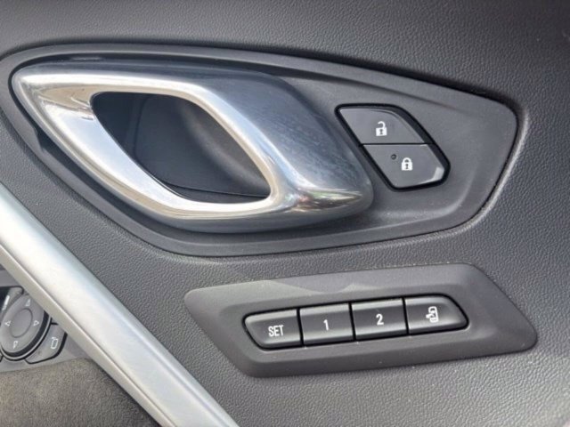 Used 2018 Chevrolet Camaro ZL1 RWD image 12