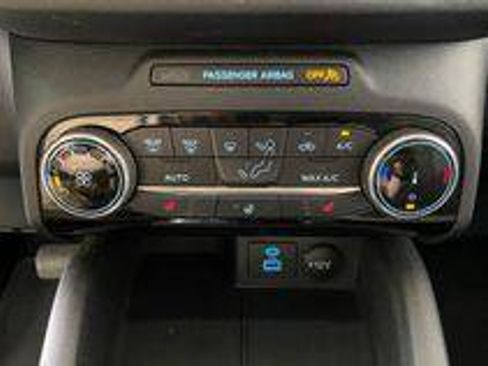 Used 2022 Ford Escape SE w/ Cold Weather Package FWD image 15