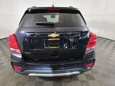 Used 2021 Chevrolet Trax LT FWD image 3