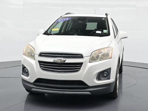 Used 2015 Chevrolet Trax LTZ FWD image 2