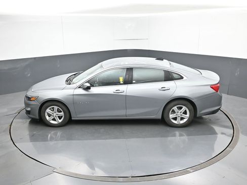 Used 2024 Chevrolet Malibu LS image 43