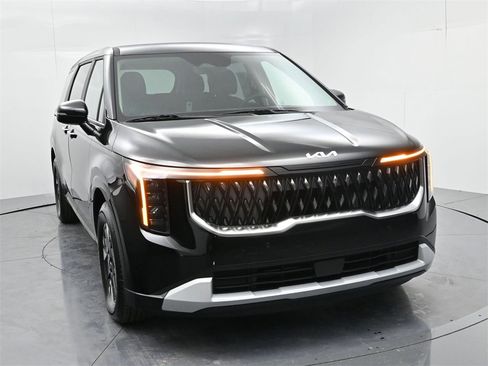 New 2026 Kia Carnival LXS image 2