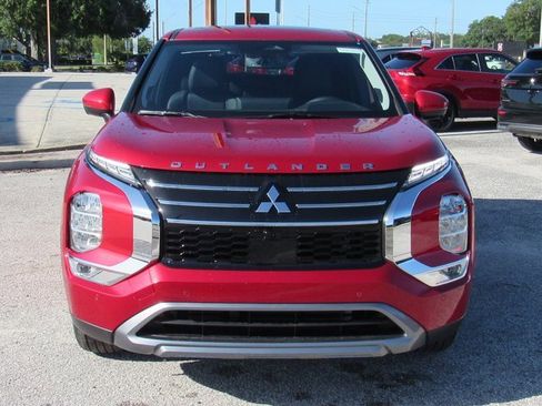 New 2025 Mitsubishi Outlander SE image 7