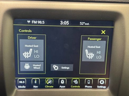 Used 2021 Jeep Compass Latitude w/ Driver Assistance Group AWD/4WD image 34