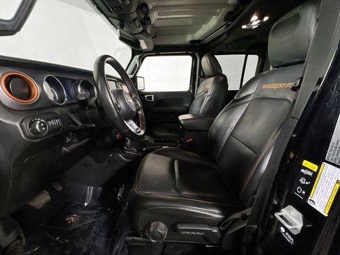 Used 2022 Jeep Gladiator Mojave w/ Cold Weather Group image 21