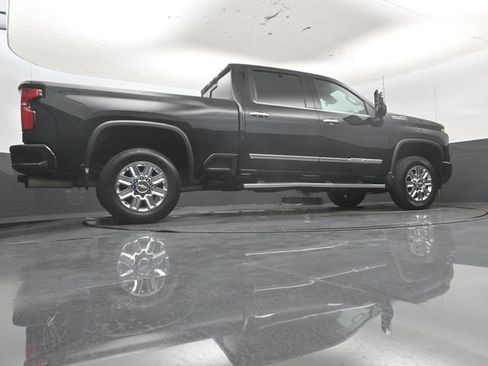 Used 2024 Chevrolet Silverado 2500 High Country w/ High Country Premium Package AWD/4WD image 50
