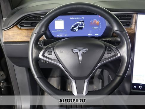Used 2020 Tesla Model X Long Range image 3