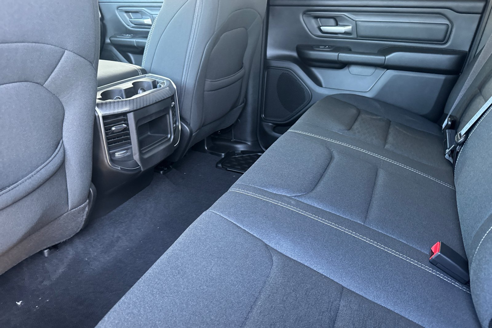 New 2026 RAM 1500 Express AWD/4WD image 11