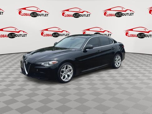 Used 2021 Alfa Romeo Giulia Ti AWD/4WD image 4