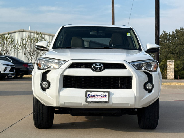 Used 2016 Toyota 4Runner SR5 Premium RWD image 2