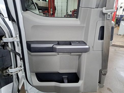 Used 2019 Ford F150 XLT w/ Trailer Tow Package image 23