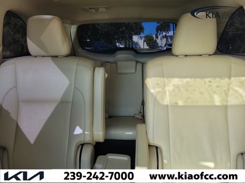 Used 2019 Toyota Highlander XLE FWD image 37