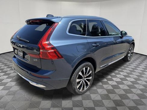 Used 2023 Volvo XC60 B5 Plus AWD/4WD image 8
