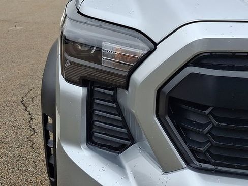 New 2026 Toyota Tacoma TRD Off-Road image 9