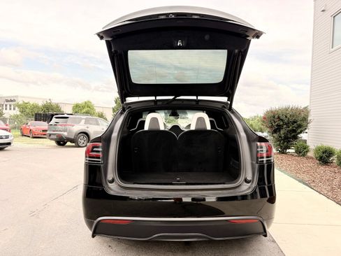 Used 2023 Tesla Model X AWD/4WD image 63