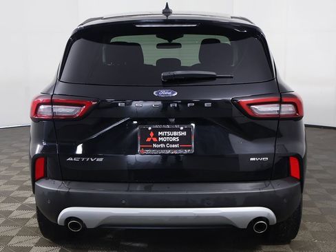 Used 2023 Ford Escape Active image 12