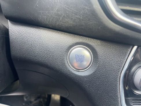 Used 2019 Hyundai Santa Fe Limited image 24