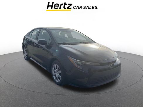 Used 2023 Toyota Corolla LE image 1
