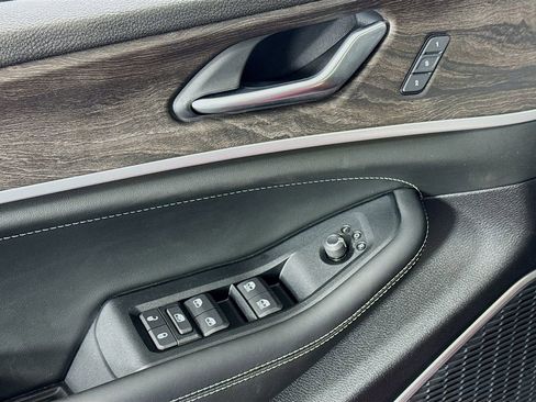 New 2026 Jeep Grand Cherokee L Limited AWD/4WD image 18