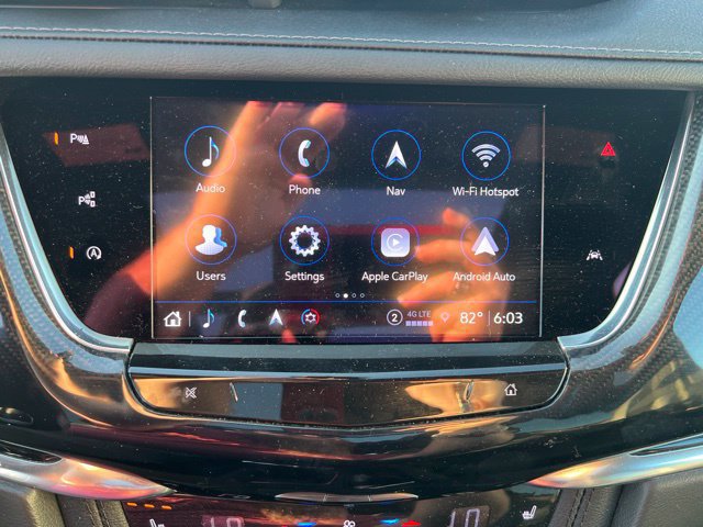 Used 2024 Cadillac XT6 Sport w/ Technology Package AWD/4WD image 17