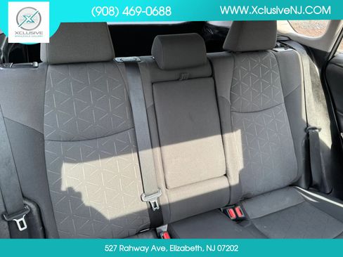 Used 2019 Toyota RAV4 XLE FWD image 24