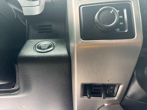 Used 2016 Ford F150 Platinum w/ Equipment Group 701A Luxury AWD/4WD image 13
