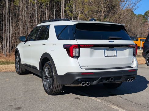 New 2026 Ford Explorer ST w/ Sun And Sound Package image 5