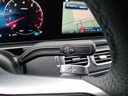 Used 2026 Mercedes-Benz GLS 450 4MATIC image 17