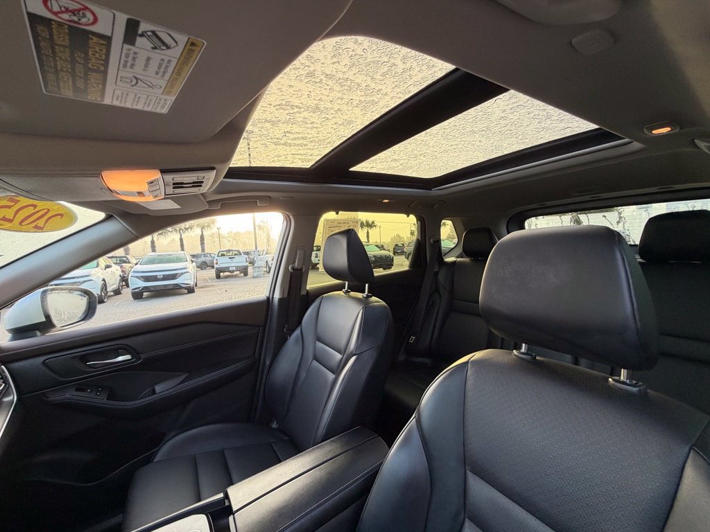 Certified 2023 Nissan Rogue SV w/ SV Premium B Package AWD/4WD image 25