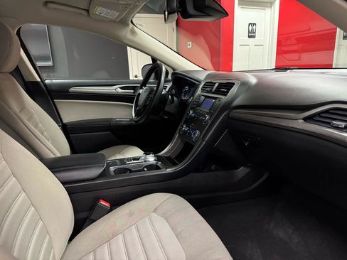 Used 2019 Ford Fusion S FWD image 27