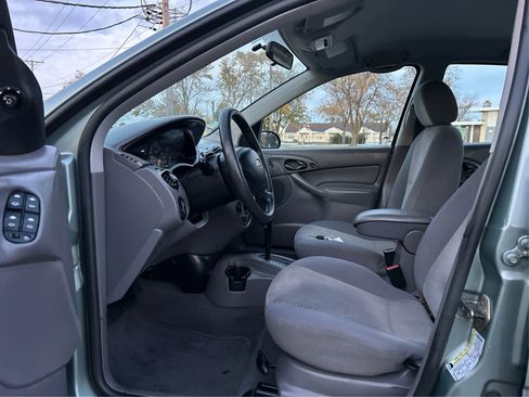 Used 2004 Ford Focus ZTS image 10