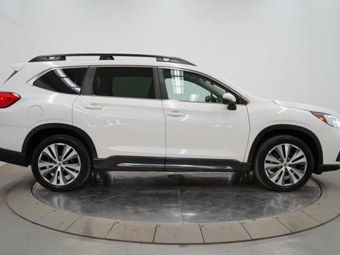 Used 2022 Subaru Ascent Limited w/ Technology Package AWD/4WD image 8