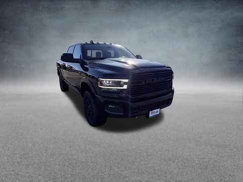Used 2019 RAM 2500 Laramie w/ Night Edition AWD/4WD image 8