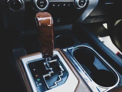 Used 2019 Toyota Tundra 1794 Edition image 15