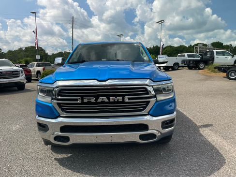 Used 2022 RAM 1500 Laramie AWD/4WD image 2