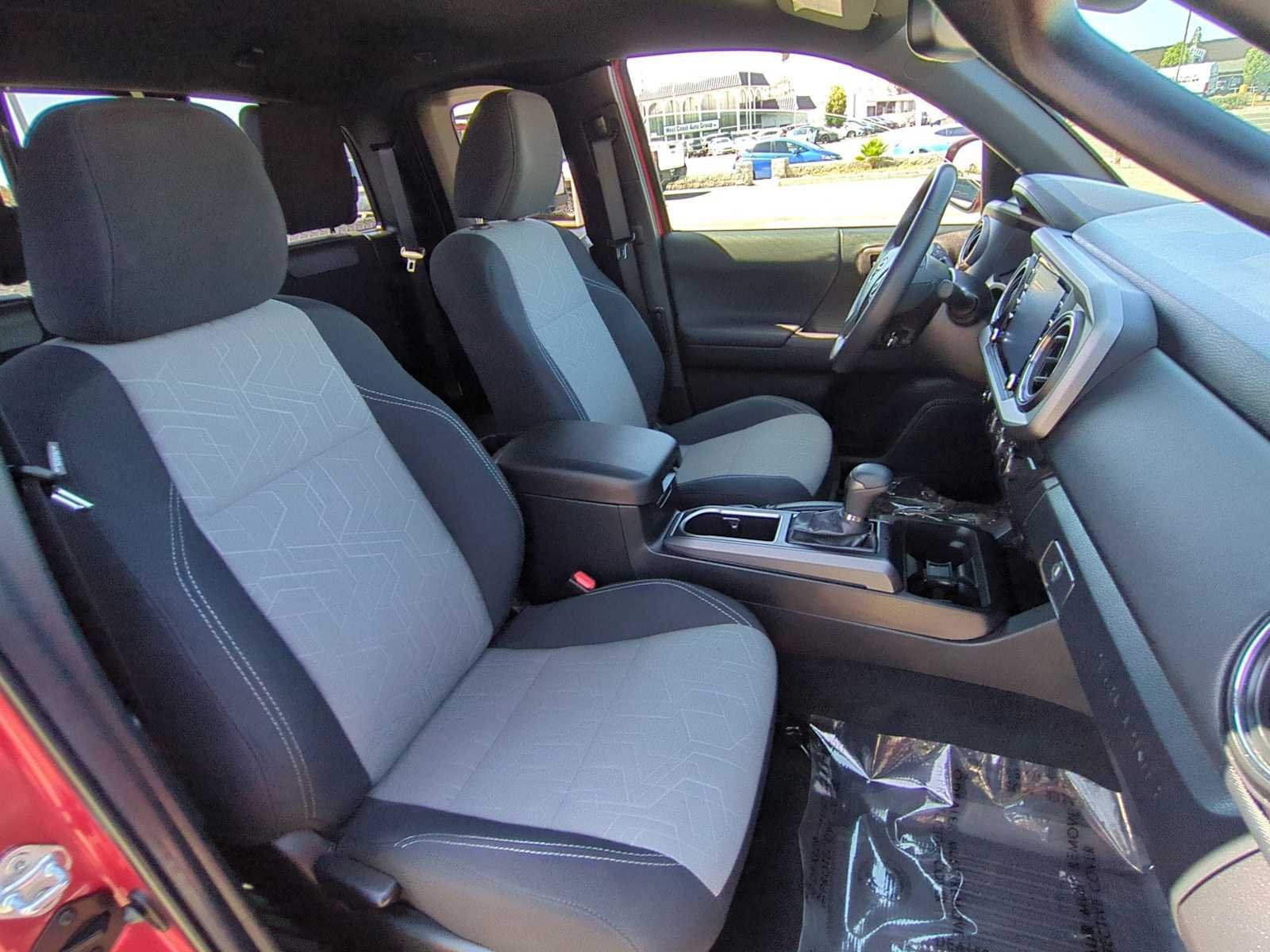 Used 2022 Toyota Tacoma TRD Sport w/ TRD Premium Sport Package RWD image 27