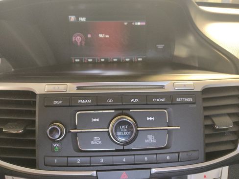 Used 2014 Honda Accord Sport image 25