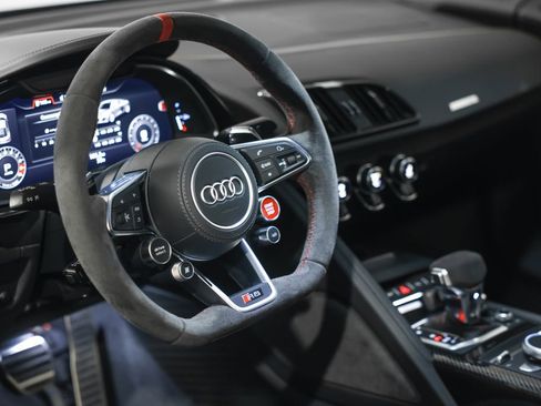 Used 2023 Audi R8 V10 GT RWD image 31
