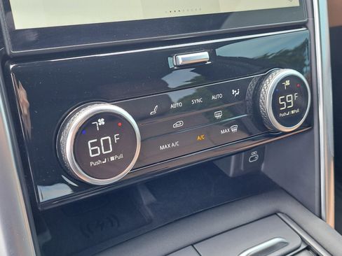 Used 2023 Land Rover Discovery HSE R-Dynamic image 16