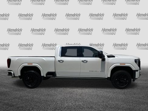 Used 2025 GMC Sierra 2500 Denali Ultimate AWD/4WD image 11