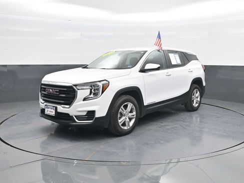 Used 2024 GMC Terrain SLE AWD/4WD image 4