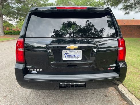 Used 2018 Chevrolet Tahoe LT w/ Luxury Package AWD/4WD image 4