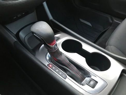 Used 2022 Chevrolet Malibu RS image 13