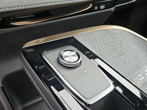 New 2025 Buick Enclave Avenir w/ Super Cruise Package image 10