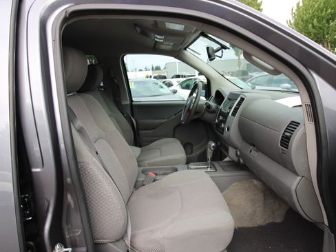 Used 2017 Nissan Frontier SV w/ SV Value Truck Package image 19